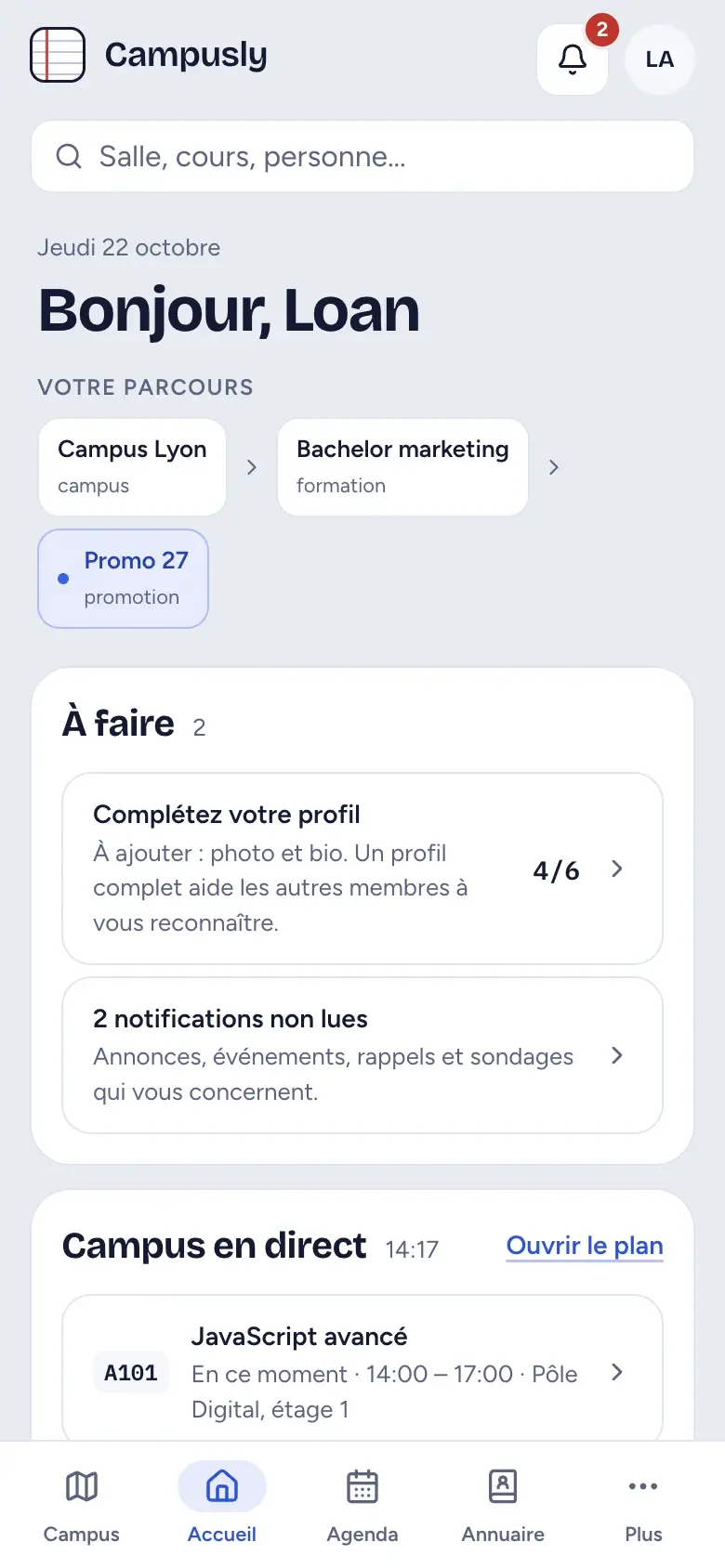 L’accueil sur téléphone : le parcours de l’étudiant, ses tâches et le campus en direct